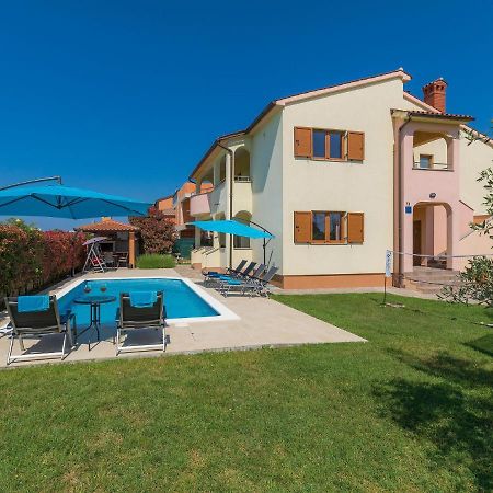 Holiday Home Linden Tree Pula Exterior foto