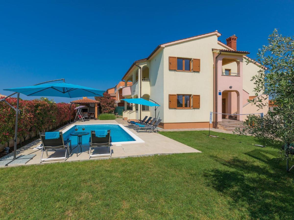 Holiday Home Linden Tree Pula Exterior foto