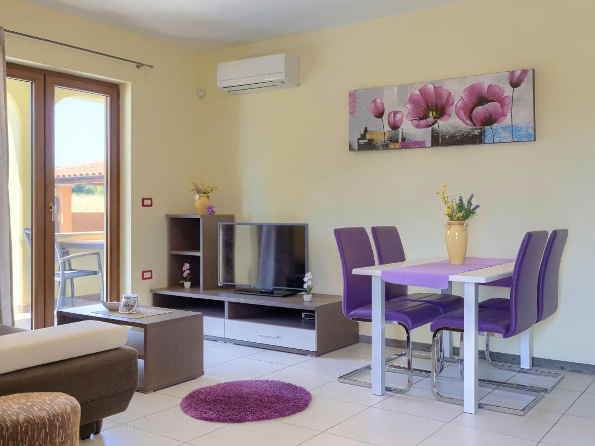 Holiday Home Linden Tree Pula Exterior foto