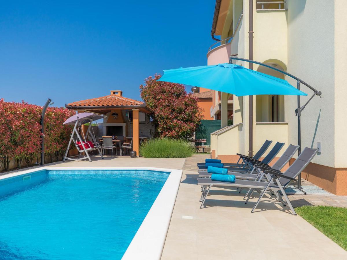 Holiday Home Linden Tree Pula Exterior foto