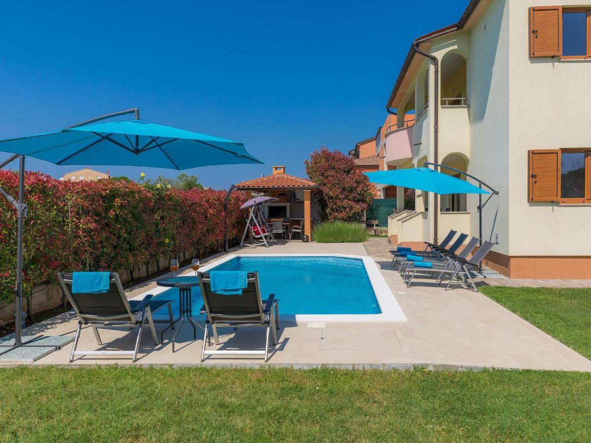 Holiday Home Linden Tree Pula Exterior foto