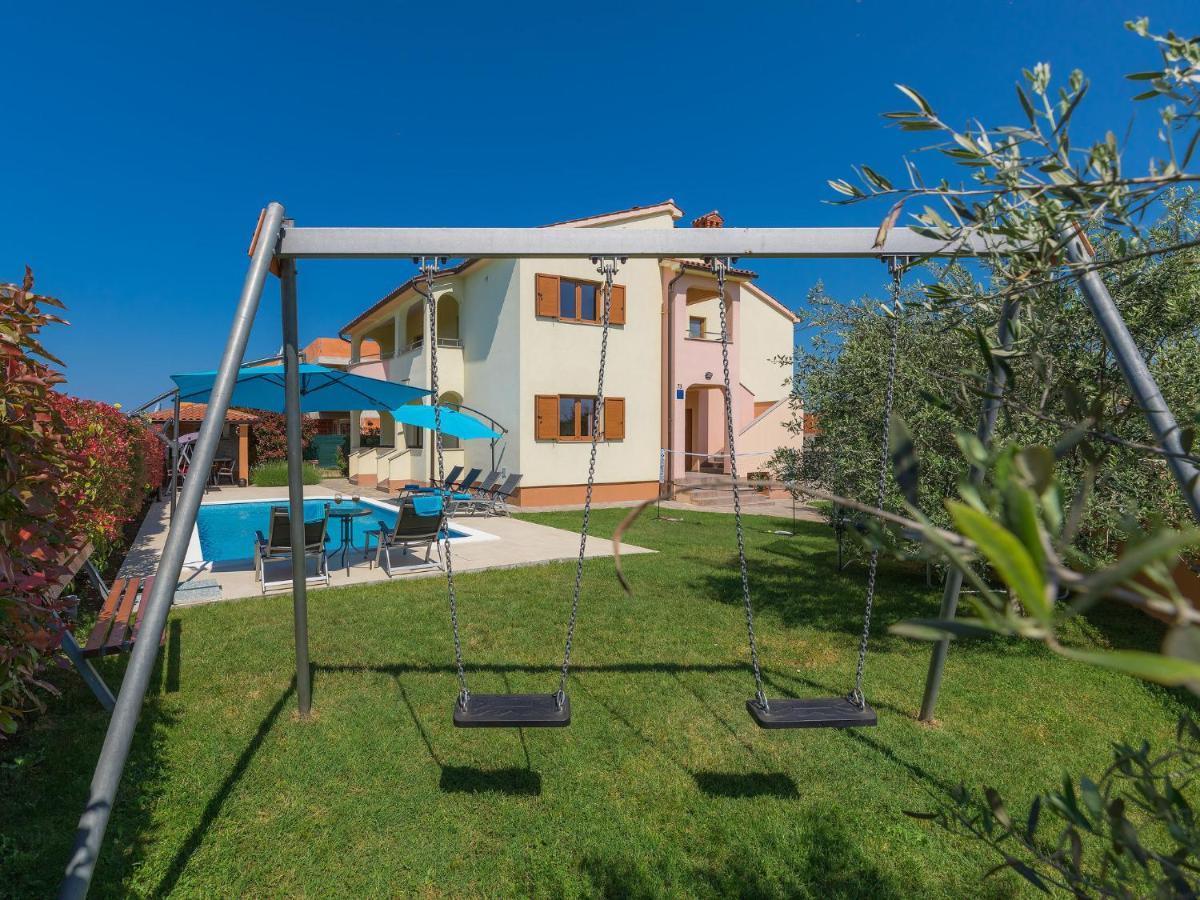 Holiday Home Linden Tree Pula Exterior foto