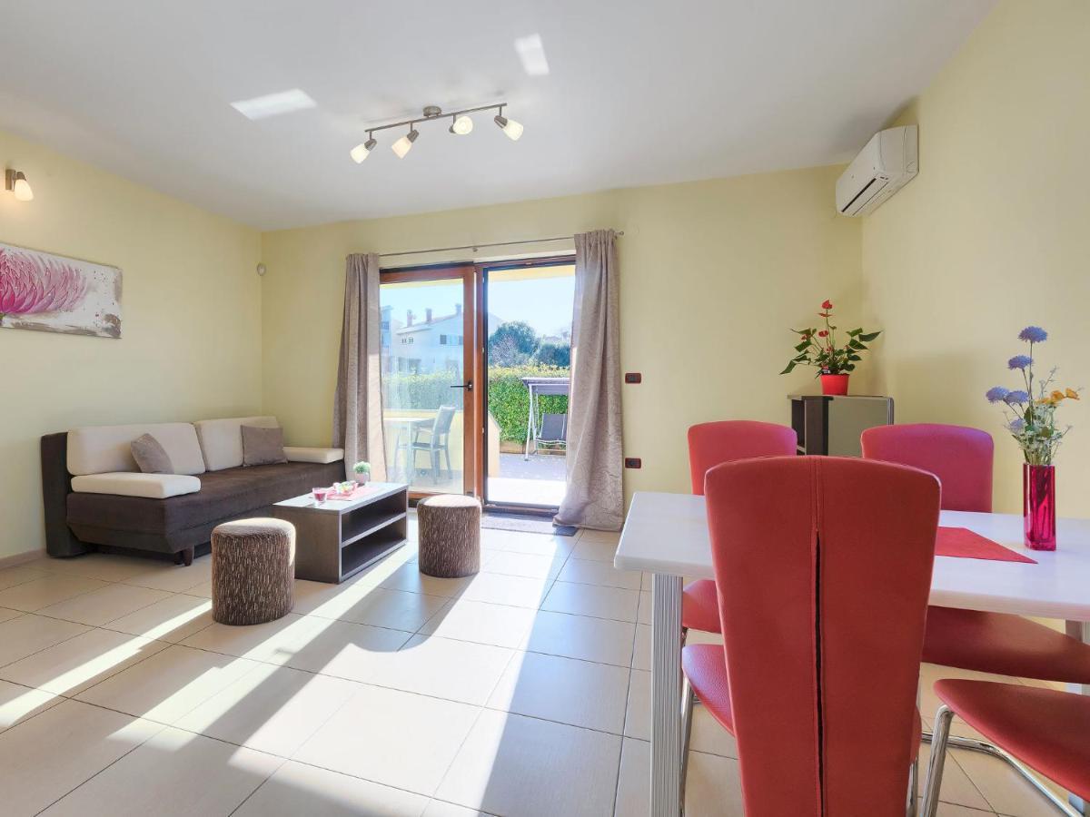 Holiday Home Linden Tree Pula Exterior foto